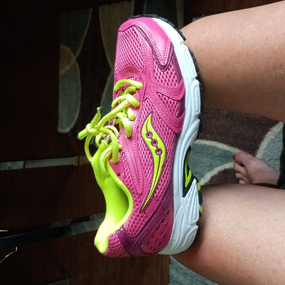 Saucony grid size9 women's shoe